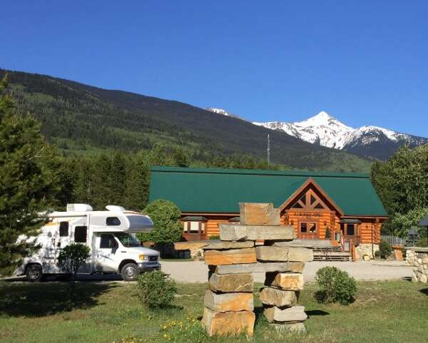 Dining In Valemount, BC | Caribou Grill {Review & Photos} - Gr8 Travel Tips