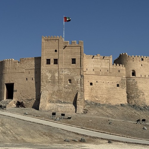 6 Emirates UAE Day Tour - History in a Hurry - Amateur Traveler