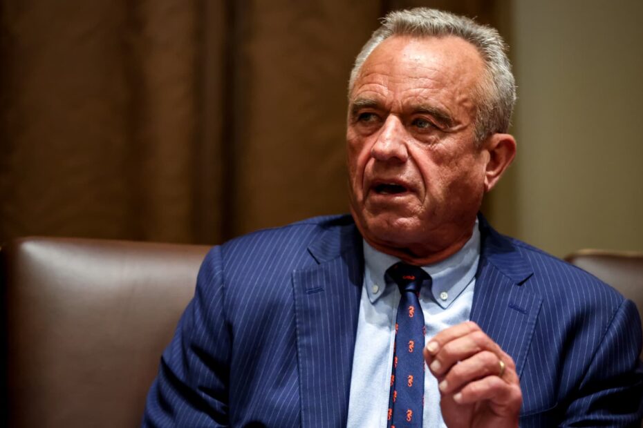 U.S. health department plans to slash 10,000 jobs as RFK Jr. upends agencies