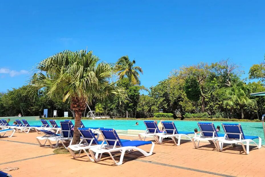 All-Inclusive Resort Vacation: Everything You Need to Know - Roguetrippers