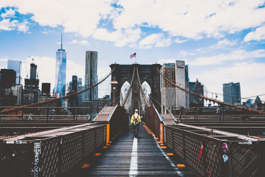 Common Mistakes Tourists Make in NYC (And How to Avoid Them) - Hopping Feet