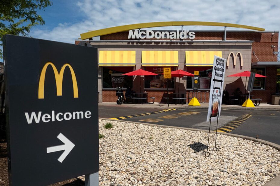 Top Wall Street analysts like these 3 dividend stocks for enhanced returns